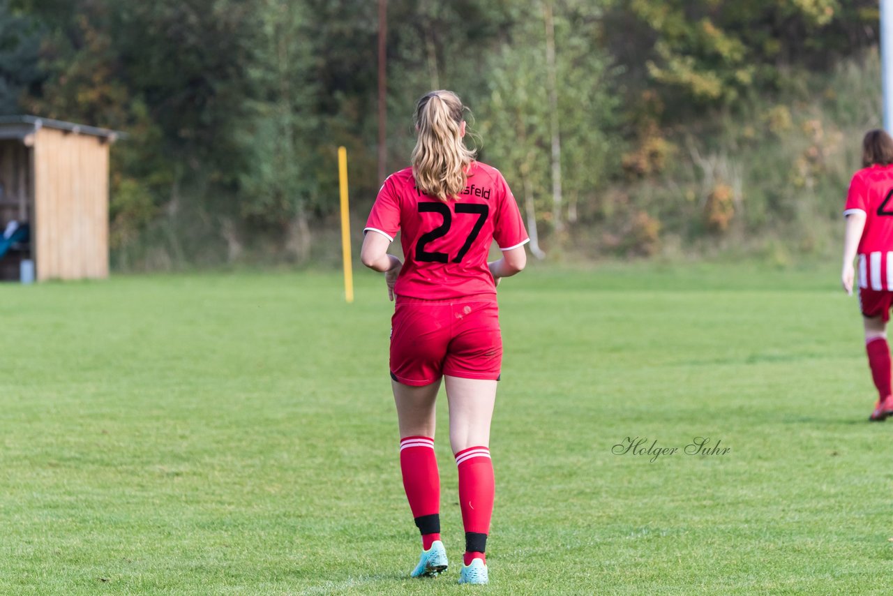 Bild 323 - wBJ TuS Tensfeld - SV Fortuna St. Juergen